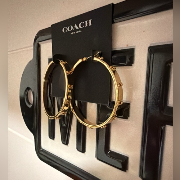 ✨ Authentic Coach Gold Tone Hoop Earrings ✨ - Picture 3 of 9
